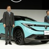 日産『リーフ』新型は518万8700円から、航続702km…10月17日受注開始 画像