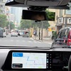 この時点では、フロントガラスの前方に歩行者は見えていない。