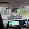 次世代プロパイロットはそのままスポーツカーをやり過ごして背後に入る。