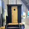 トレーラーサウナの入り口