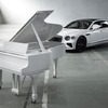 特別仕様のベントレー『フライングスパー・スピード』と限定生産ピアノ「スタインウェイ・グランドピアノ」