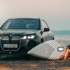 BMW初の水上スポーツ向け電動ボード誕生、時速7.5kmで推進可能…デザインは「ノイエクラッセ」に着想 画像