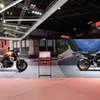 スズキ GSX-8T（左）とGSX-8TT（右）（ジャパンモビリティショー2025）