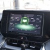 カーナビにはサイバーナビを搭載。通信を使った機能も備え普段使いするにも何かと便利なナビとなっている。