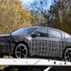 BMW iX4 市販型のプロトタイプ