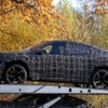 BMW iX4 市販型のプロトタイプ