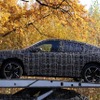 BMW iX4 市販型のプロトタイプ
