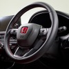 『シビック タイプR』用純正ステアリングホイール(本革製)装着イメージ
