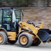 高速走行仕様 ミニホイールローダーが登場!! Cat『903』に追加設定 画像