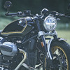 BMW、R 12の限定モデル発売…ゴールドストライプとボバースタイル採用 画像