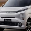三菱の軽乗用EV『eKクロス EV』がデザイン刷新、コンセント追加も　244万6400円から 画像