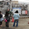 水素ステーション施設を見学