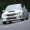 ニュルブルクリンクを走るインプレッサ WRX STI 4ドア