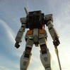 東静岡の実物大ガンダムに赤いシャア専用ザクがARで登場