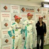 予選終了から2時間半後、やっとトップ3会見が成立。3位の平手が3本指を出すが、経緯が経緯なだけに、1-2のトムス勢は恒例の指立てをせず
