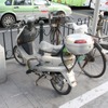 スクータータイプだがやはりペダルがつく