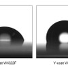 水接触角試験。左はVH322F、右はVH340を塗布。VH322Fの塗膜は水接触角が70度、VH340の塗膜では水接触角が111度となった