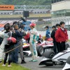 元F1ドライバーの勝利に、メディアも殺到。
