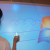 【NEE2011】未来のICT学習空間で内田洋行が模擬授業 ペンで線を記入