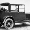 8/38hpメルセデス（1926〜28）のランドレータクシー