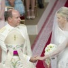 モナコ アルベール2世 結婚…レクサスオープンで市内パレード モナコ公国のアルベール2世公が結婚(2日)