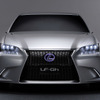 2011年4月のニューヨークモーターショーに出品されたレクサスLF-Ghコンセプト