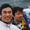 モータースポーツジャパン2011に登場した佐藤琢磨。ホンダのスーパーGTマシン『HSV-010』を初ドライブするサプライズも。