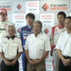 今年7月の大会発表会見。前列左からGTA坂東氏、富士スピードウェイ加藤氏、JRP白井氏。後列左からロッテラー、松田次生、小暮卓史の各選手。松田はJAF GPのFニッポンにKCMGチームからのスポット参戦が最近決まった。