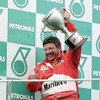 空港大パニック!! スクーデリア・フェラーリの帰国に