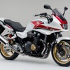 CB1300 SUPER BOL D'OR ABS パールサンビームホワイト×キャンディーアルカディアンレッド×サイクロンブルーメタリック