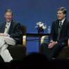 フォード社会長兼CEOのアラン・ムラリー氏（左）とVerizon社代表取締役のジョン・ストラットン氏（右。CES 12）