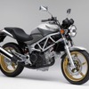 ホンダ VTR（デジタルシルバーメタリック）