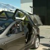 テスラモーターズの新型EV、モデルXに採用されたガルウィングドア（動画キャプチャー）