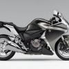 ホンダ VFR1200F Dual Clutch Transmission （チタニウムブレードメタリック）