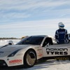ノキアンタイヤを装着したフィンランドのEV、E-RAによる氷上最高速チャレンジ