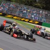 ハミルトン（向かって右。マクラーレン、F1オーストラリアGP）