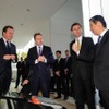 キャメロン首相日産本社訪問（4月10日）