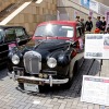 東京・品川に集結したダットサンなどの旧車45台。午後には街をパレード走行した。