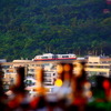「芭蕉布」が流れる儀保駅付近、首里の高地へ向けて急勾配を駆け上がる（2012年4月20日撮影）