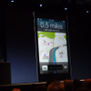 アップルの開発者向けイベントWWDC 2012（Apple World Wide Developpers Conference 2012）の基調講演、iOS 6のプレゼンテーションの様子。