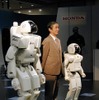 【踊る!! ホンダ】新型ロボット『ASIMO』が見せる未来のクルマ
