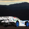 田嶋伸博選手とモンスタースポーツE‐RUNNERパイクスピークスペシャル
