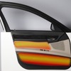 BMWのドア内蔵赤外線ヒーターのイメージ