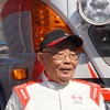 ダカールラリー2013に参戦する、日野チームスガワラの代表兼ドライバーの菅原善正氏