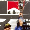 1996年、F1アルゼンチンGPで優勝したデイモン・ヒル。