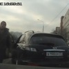 2月20日、ロシアで撮影された交通トラブルの映像