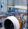 A350 XWBへのトレントXWBエンジン取り付け作業