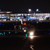 ラストフライトとなった広島からの1614便は定刻から約40分遅れで羽田空港8番スポットに到着。