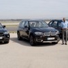 BMW X5。左から2代目、3代目の新型、初代。
