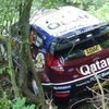 コースアウトして木々に突っ込んだノビコフのフォード・フィエスタRS